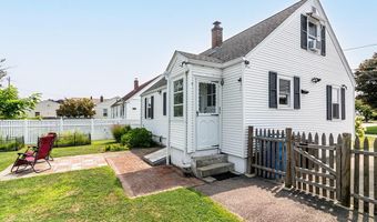 76 Burbank St, Cranston, RI 02910