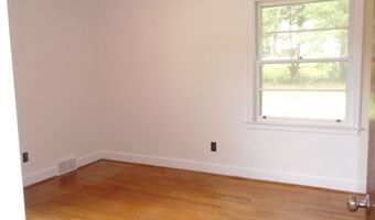 122 Houston, Barnesville, GA 30204