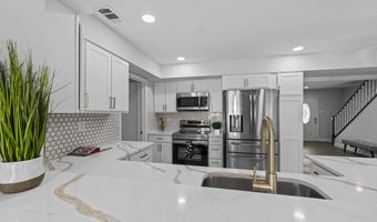 1106 PENNYPACKER Ln, Bowie, MD 20716