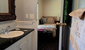 710 Royal Forest Dr, Auburndale, FL 33823