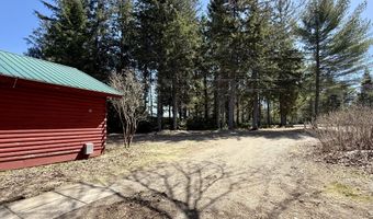38 Lamb Farm Rd, Baileyville, ME 04694