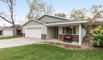 315 Fairgrounds Rd 104, Alexandria, MN 56308