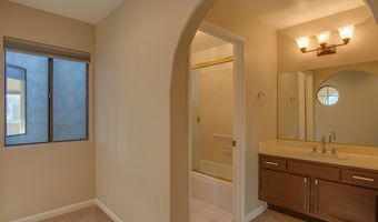 29712 Strawberry Hill Dr, Agoura Hills, CA 91301