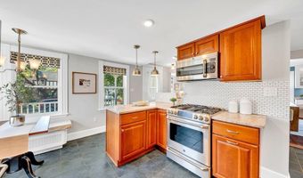 31 Ashton St, Beverly, MA 01915