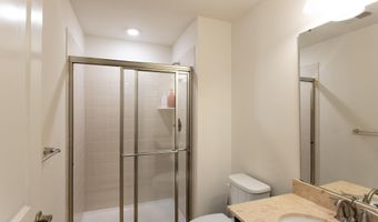 41 Gina Dr, Allentown, NJ 08501
