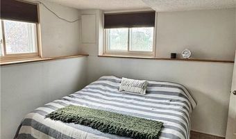 231 Smith St, Warwick, RI 02886