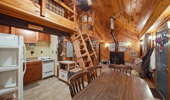 6-8 Field Dr, Ashland, NH 03217