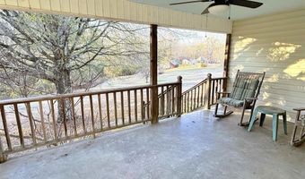 829 10th St NW, Arab, AL 35016