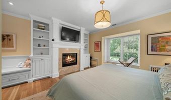 25733 River Dr, Franklin, MI 48025
