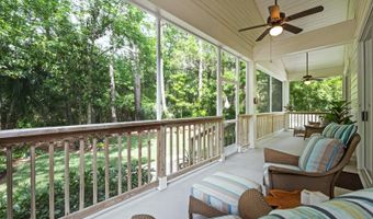 880 PARADISE Ln, Atlantic Beach, FL 32233