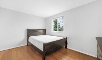 8228 TRIPLE CROWN Rd, Bowie, MD 20715