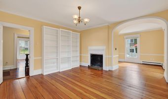 997 Washington St, Bath, ME 04530