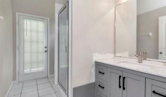 6813 REGENTS VILLAGE Way, Apollo Beach, FL 33572