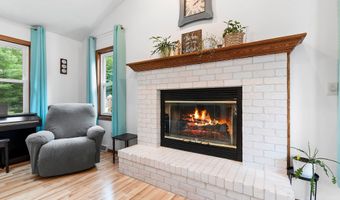 6383 KELLY JO Dr, Abrams, WI 54101