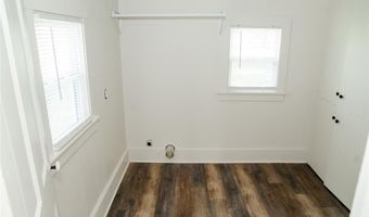 707 E 5th St, Altamont, KS 67330