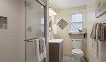 4417 LAUREL Rd, Alexandria, VA 22309