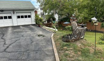 34 Sixth St, Auburn, ME 04210