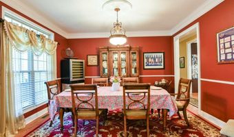 283 Creekside Dr, Arnoldsville, GA 30619