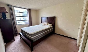 98-1034 Moanalua Rd 4202, Aiea, HI 96701