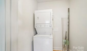 400 N Skyloft Dr 101, Asheville, NC 28801