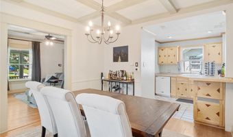 705 38th St, Des Moines, IA 50312