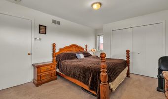 5140 Turtle Point Dr, Ann Arbor, MI 48105