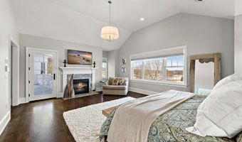 9 Beacon Hill Rd, Atlantic Highlands, NJ 07716