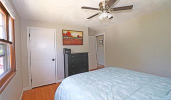 62 Valleybrook Dr, East Providence, RI 02914