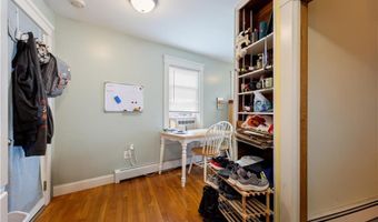 871 Smithfield Ave, Lincoln, RI 02865