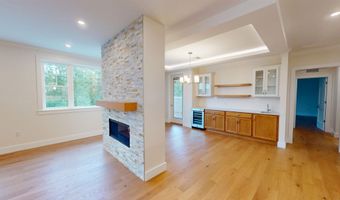 1 Longview Dr 401, Atkinson, NH 03811