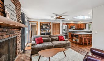 815 S Salem Ave, Arlington Heights, IL 60005