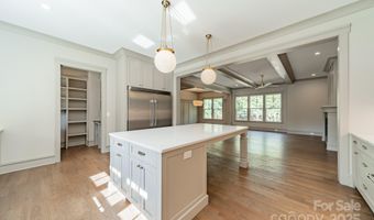 839 Drummond Ave, Charlotte, NC 28205