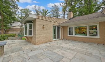 7400 BRADDOCK Rd, Annandale, VA 22003