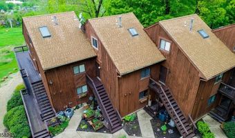 3 Telemark Dr 10, Alloway, NJ 07462