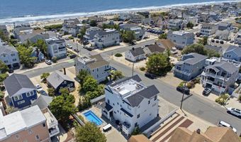 115 9TH St, Beach Haven, NJ 08008