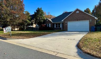 104 Autumn Hill Ct, Archdale, NC 27263