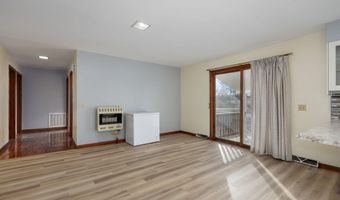 1313 S Madison Ave, Aurora, MO 65605