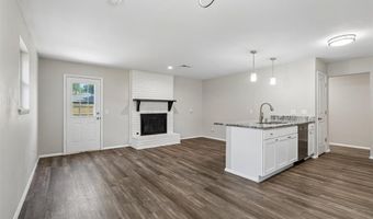 8209 NW 28th St, Bethany, OK 73008