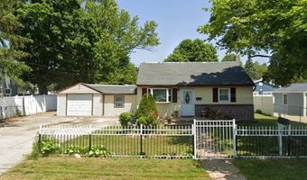 72 Saint Peters Dr, Brentwood, NY 11717