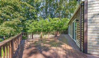 31 Stanchion Ave, Jamestown, RI 02835