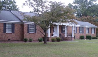 302 Baskin Ave, Bishopville, SC 29010