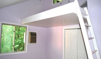 43 Camelot Dr, Bedford, NH 03110
