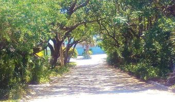 2279 SEMINOLE Rd 11, Atlantic Beach, FL 32233