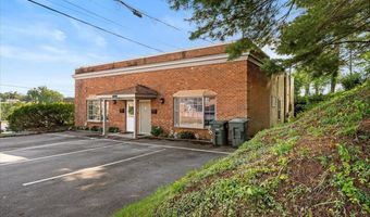 121 NW Russell Rd, Abingdon, VA 24210