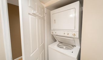 1408 HOPKINS St NW B, Washington, DC 20036