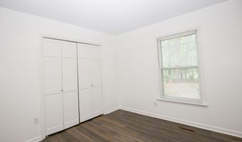 901 Glendale Dr, Aberdeen, NC 28315