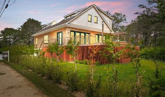 50 Bay View Ave, Amagansett, NY 11930