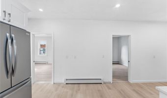 26 Alto St, Cranston, RI 02920