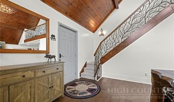 160 Bagpipe Way, Banner Elk, NC 28604