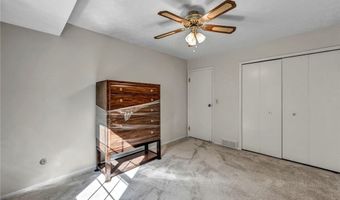 10237 INDEPENDENCE Dr, North Royalton, OH 44133